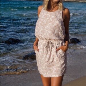 Avalon Dress 92% Polyester, 8 spandex size large